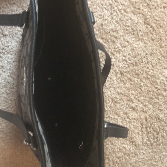 Coach purse - Picture 2 of 2